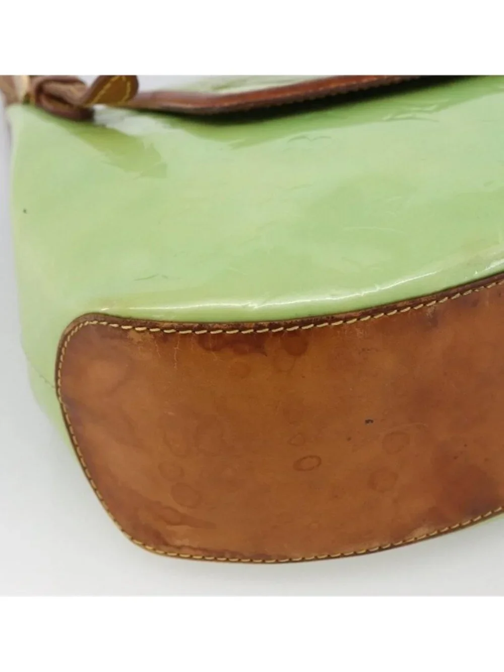 Authentic LOUIS VUITTON Vernis Biscayne Bay GM Shoulder Bag Peppermint M91285